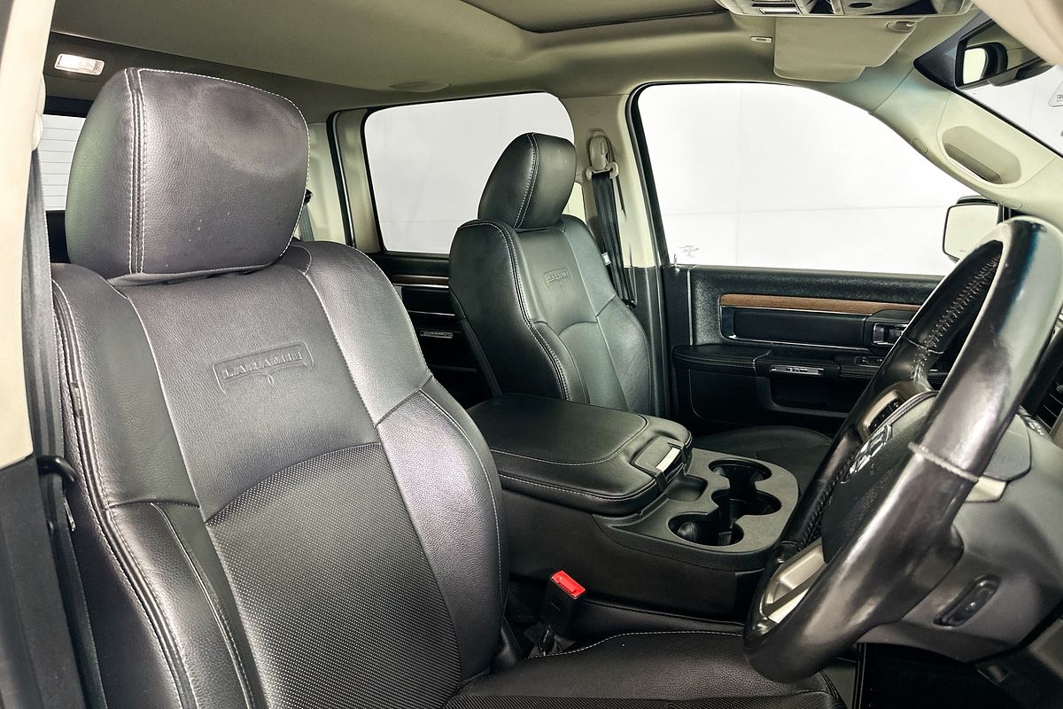 2017 RAM 2500 LARAMIE (4x4)  4X4 SWB