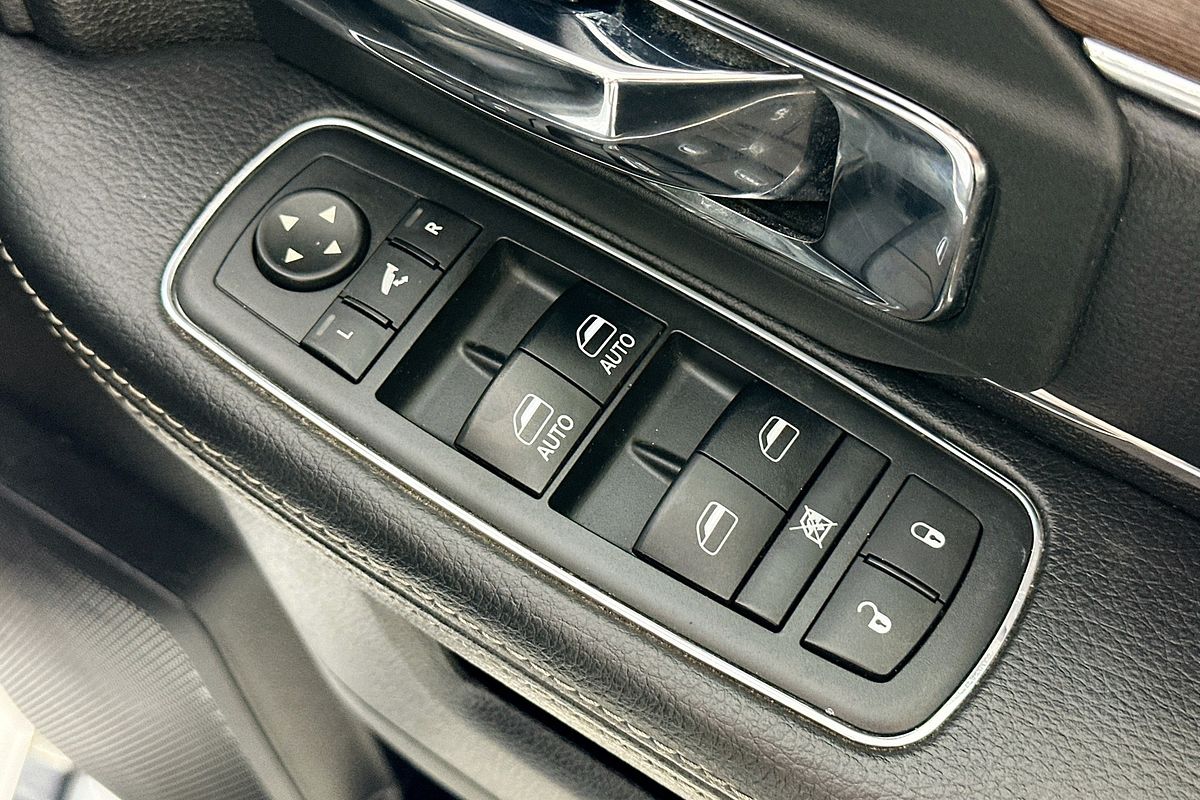 2017 RAM 2500 LARAMIE (4x4)  4X4 SWB