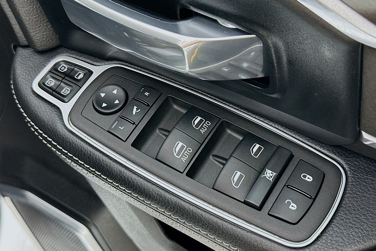 2024 RAM 3500 Laramie D2 4X4