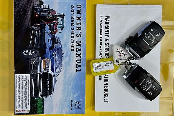 2024 RAM 3500 Laramie D2 4X4