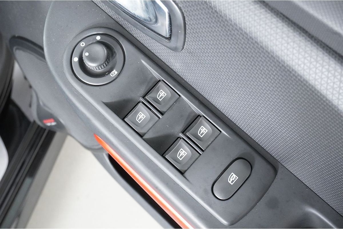 2015 Renault CLIO R.S. 200 SPORT X98