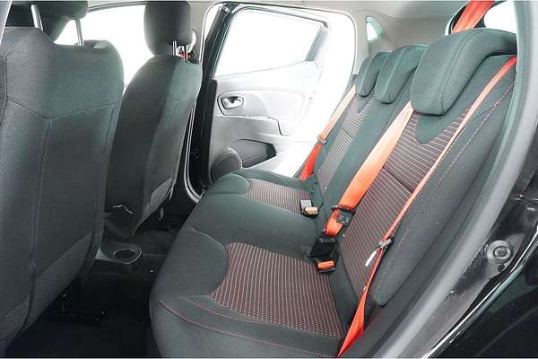 2015 Renault CLIO R.S. 200 SPORT X98