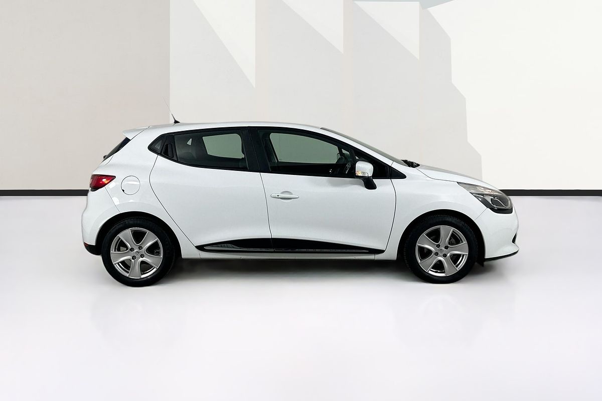 2017 Renault Clio EXPRESSION X98