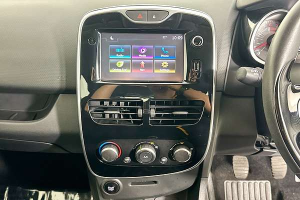 2017 Renault Clio EXPRESSION X98