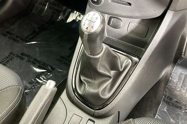 2017 Renault Clio EXPRESSION X98