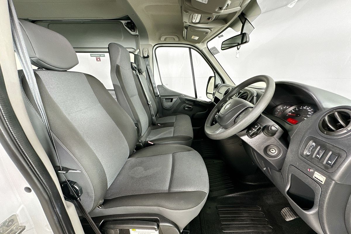 2019 Renault MASTER LWB MID WINDOW X62 MY17 LWB Mid Roof