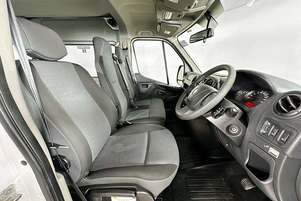 2019 Renault MASTER LWB MID WINDOW X62 MY17 LWB Mid Roof