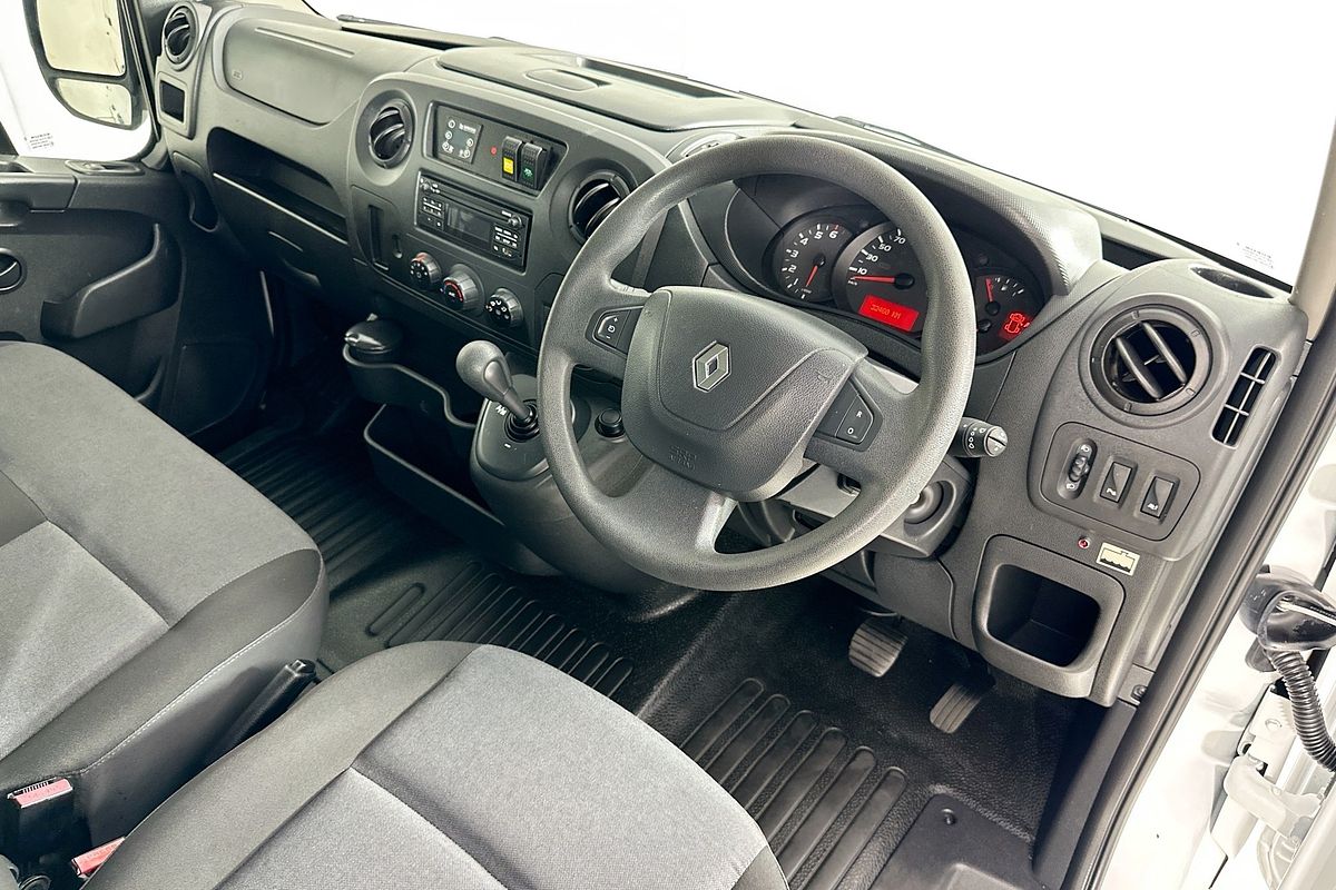 2019 Renault MASTER LWB MID WINDOW X62 MY17 LWB Mid Roof