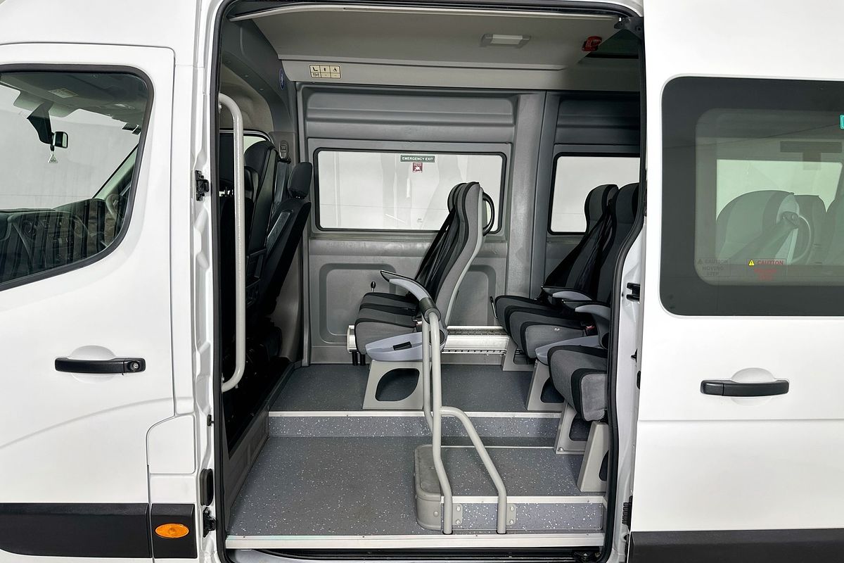 2019 Renault MASTER LWB MID WINDOW X62 MY17 LWB Mid Roof