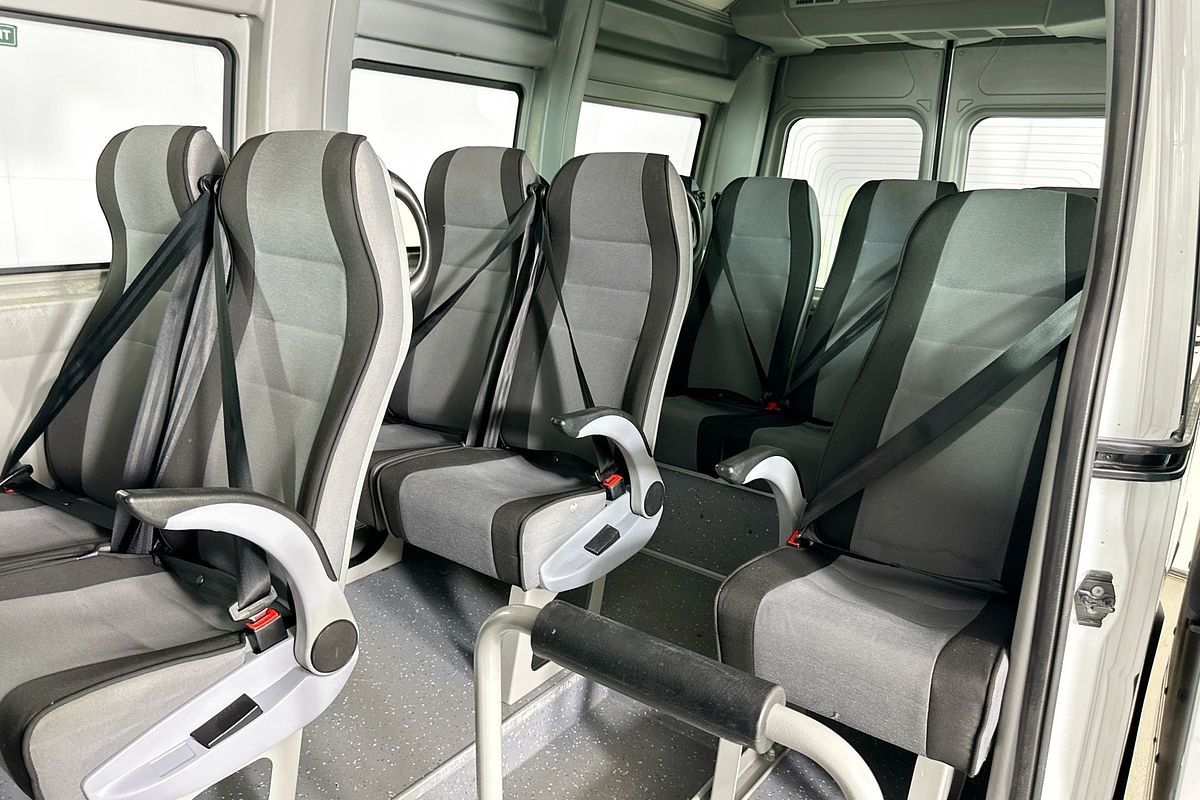 2019 Renault MASTER LWB MID WINDOW X62 MY17 LWB Mid Roof