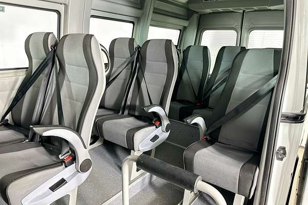 2019 Renault MASTER LWB MID WINDOW X62 MY17 LWB Mid Roof