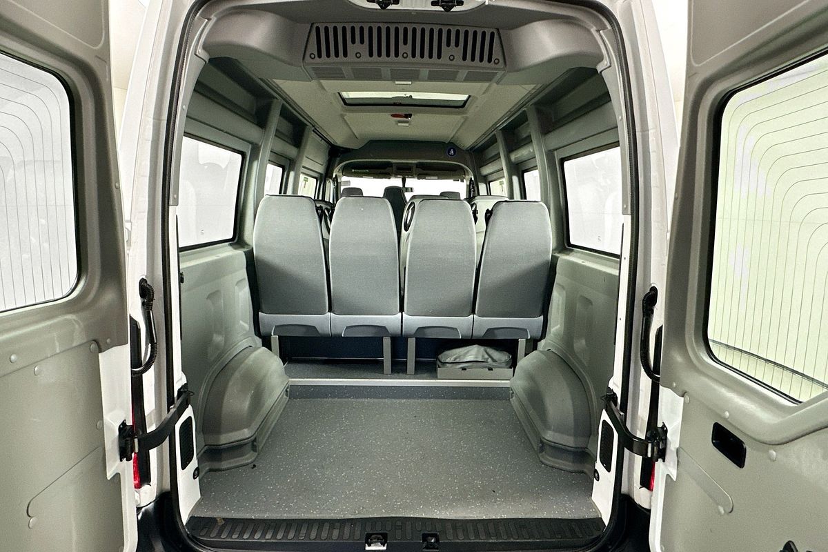 2019 Renault MASTER LWB MID WINDOW X62 MY17 LWB Mid Roof