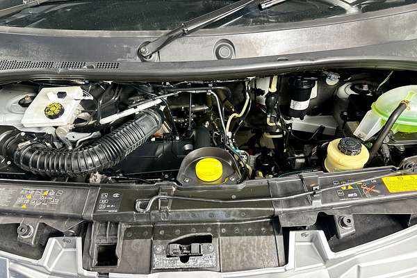 2019 Renault MASTER LWB MID WINDOW X62 MY17 LWB Mid Roof