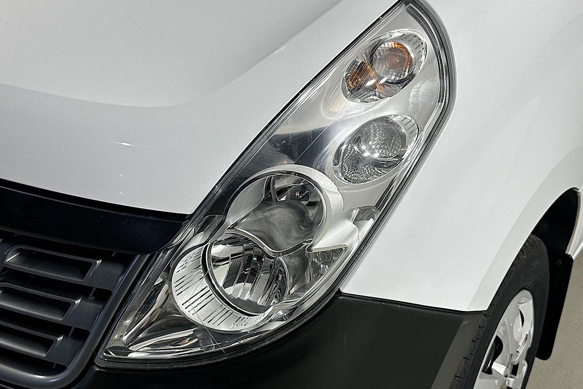 2019 Renault MASTER LWB MID WINDOW X62 MY17 LWB Mid Roof