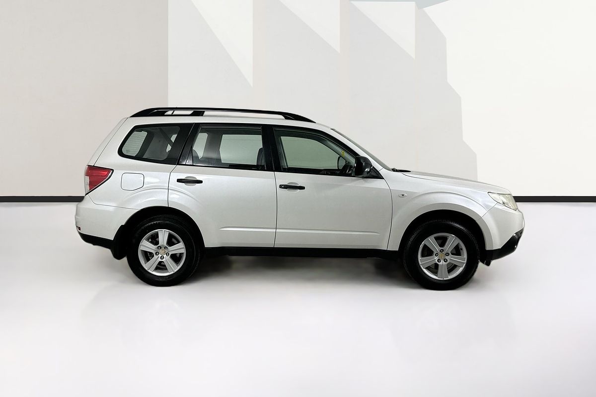 2011 Subaru FORESTER X MY11