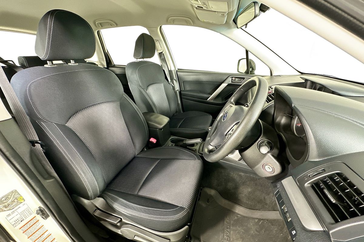 2014 Subaru FORESTER 2.0D MY14