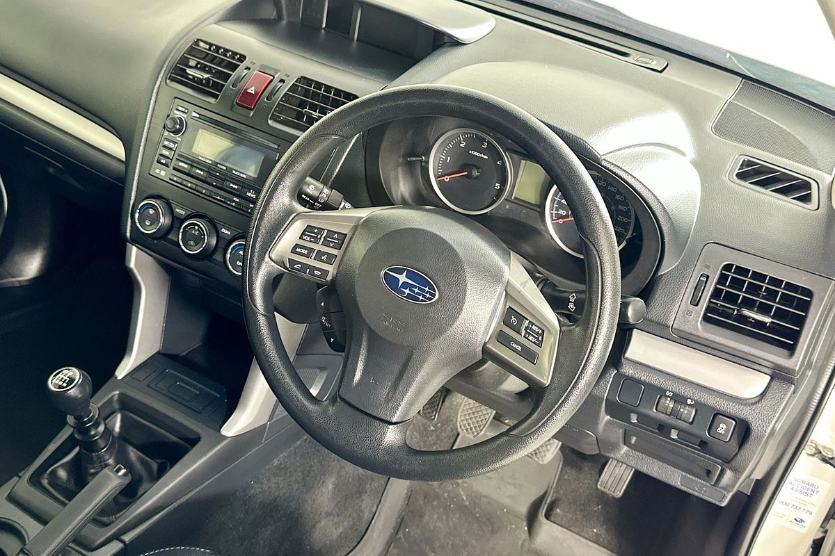 2014 Subaru FORESTER 2.0D MY14