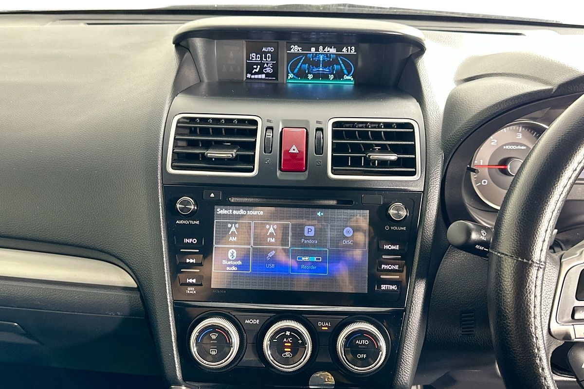 2015 Subaru FORESTER 2.0D-L MY15