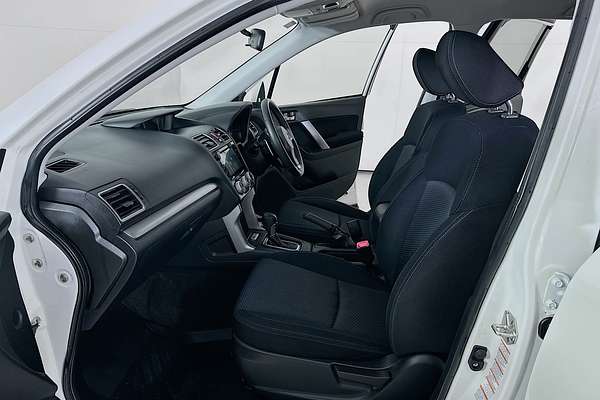 2015 Subaru Forester 2.5i-L S4