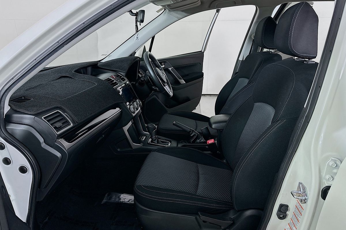 2016 Subaru FORESTER 2.5i-L MY16