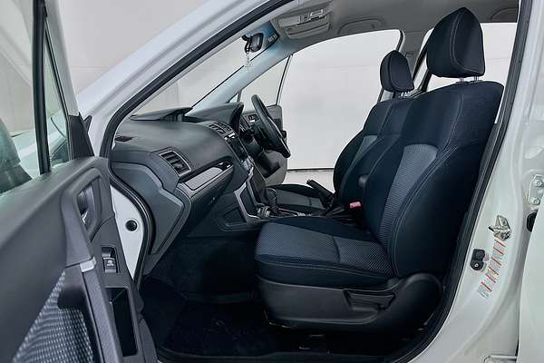 2016 Subaru FORESTER 2.5i-L MY16