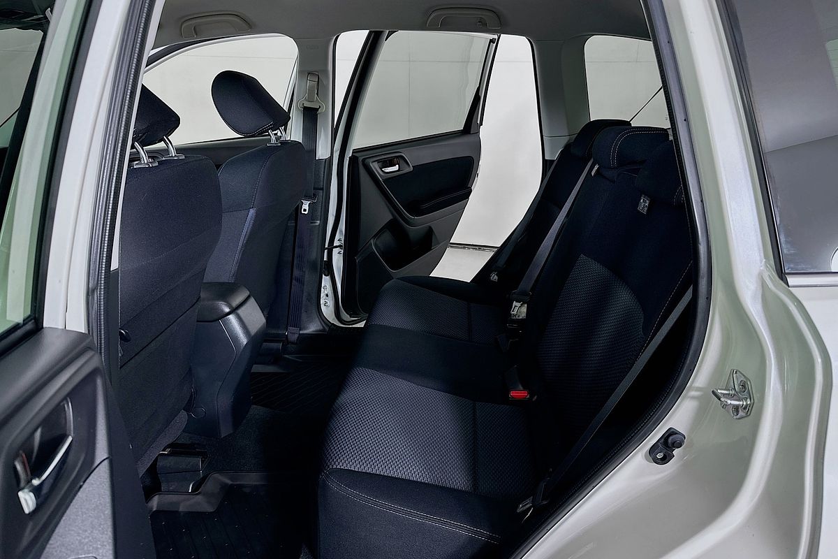 2015 Subaru Forester 2.5i-L S4