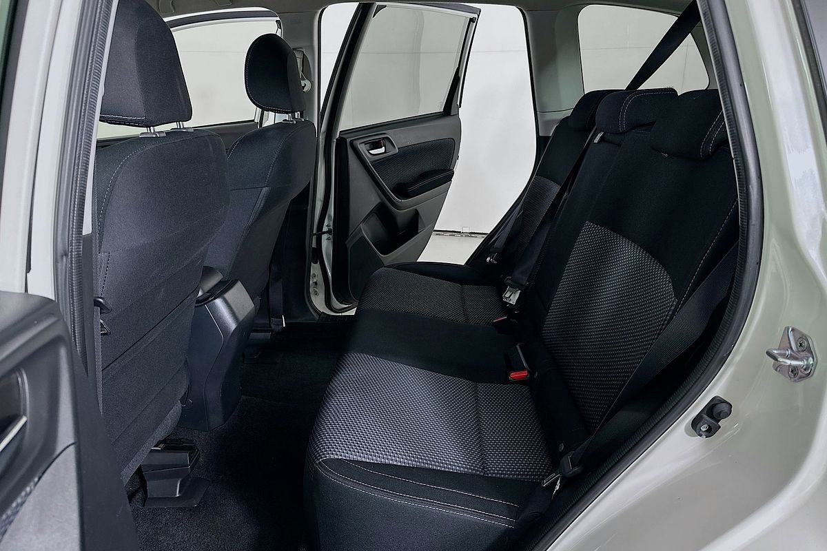 2016 Subaru FORESTER 2.5i-L MY16