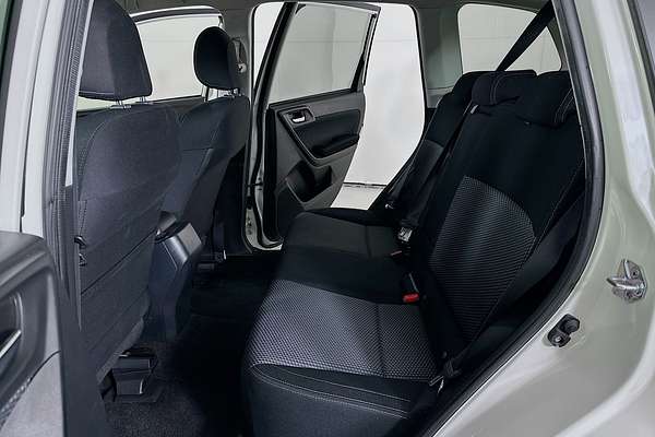 2016 Subaru FORESTER 2.5i-L MY16