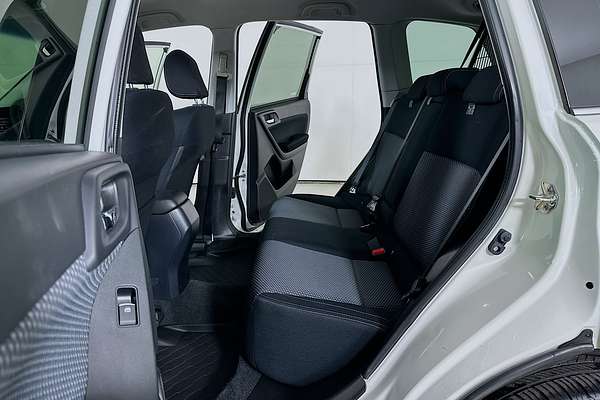 2016 Subaru FORESTER 2.5i-L MY16