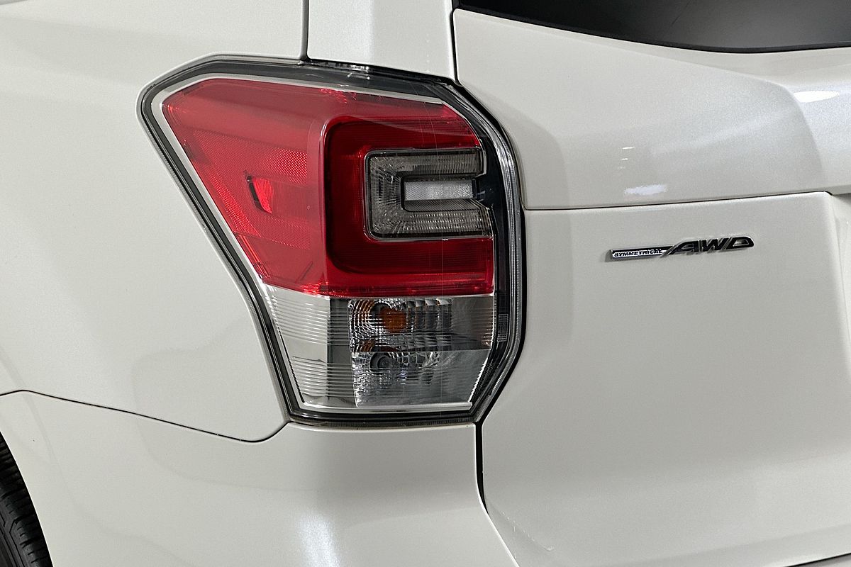2016 Subaru FORESTER 2.5i-L MY16