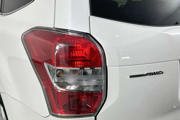 2015 Subaru FORESTER 2.0D-L MY15