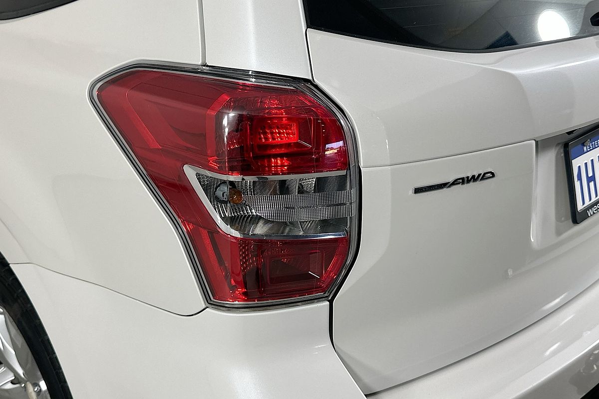 2014 Subaru FORESTER 2.0D MY14