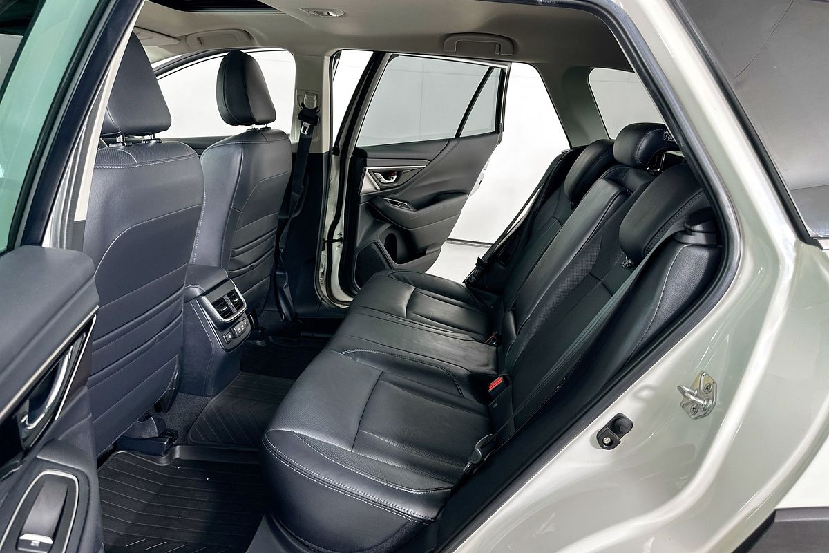 2023 Subaru OUTBACK AWD TOURING MY23