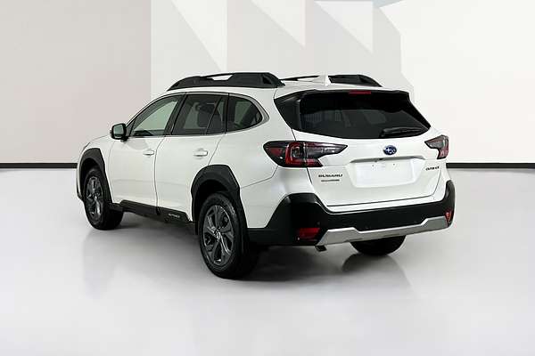 2021 Subaru OUTBACK AWD MY21