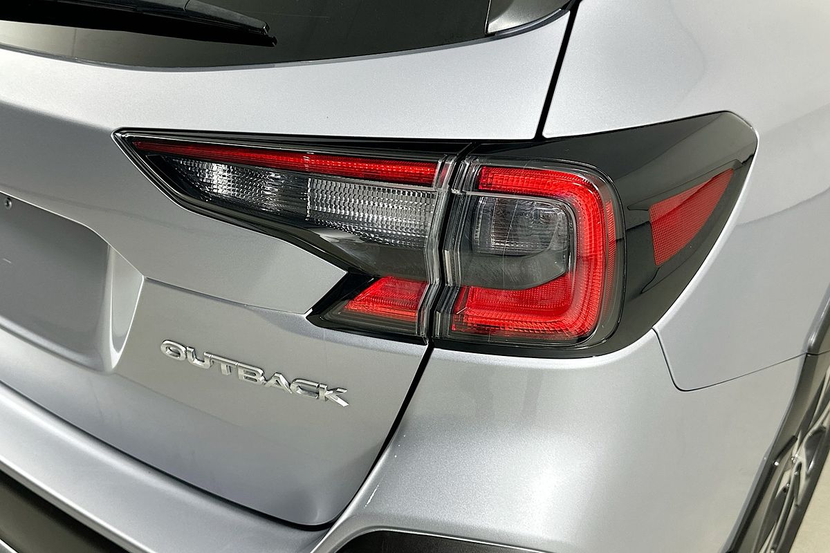 2021 Subaru OUTBACK AWD TOURING MY21