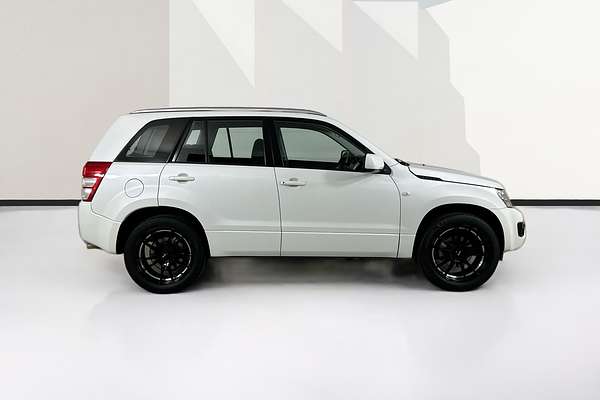 2015 Suzuki GRAND VITARA NAVIGATOR (4x2) JB MY15