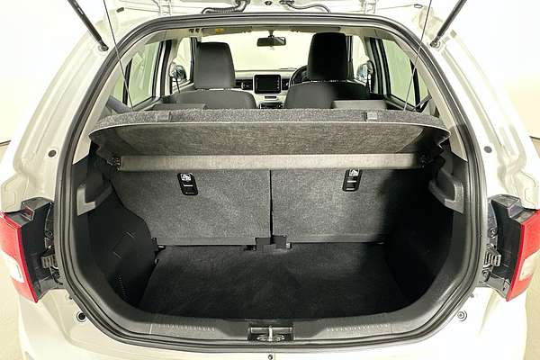 2018 Suzuki IGNIS GLX MF