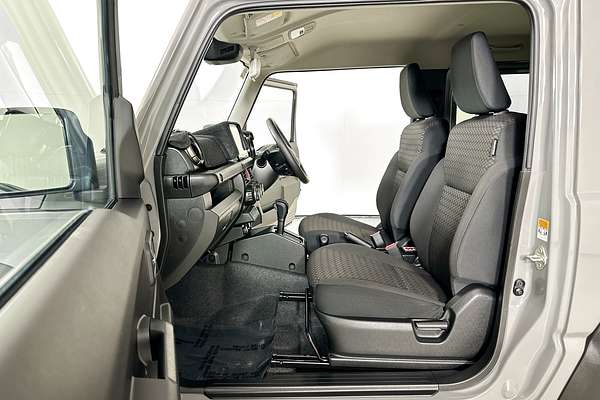 2022 Suzuki Jimny GLX GJ