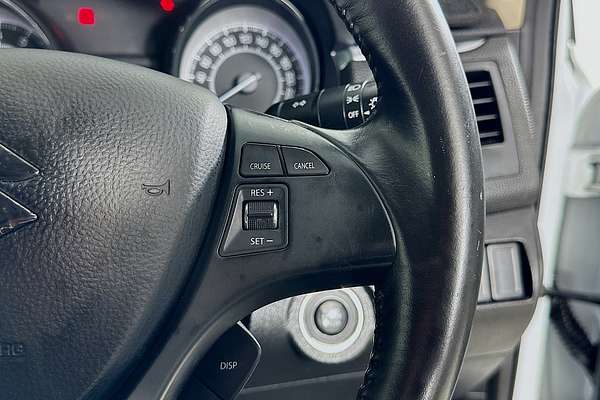 2010 Suzuki KIZASHI XL FR