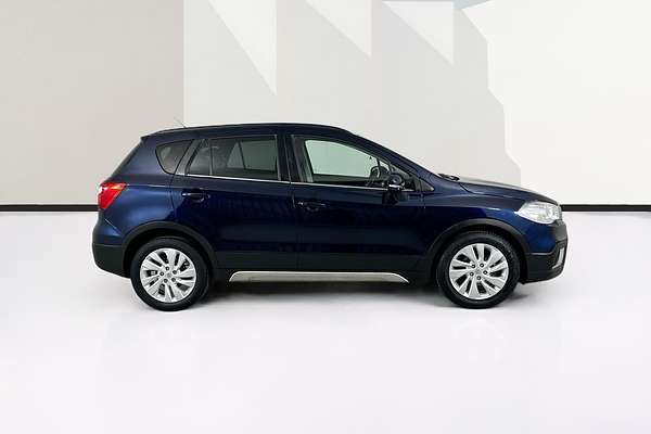 2019 Suzuki S-CROSS TURBO (2WD)