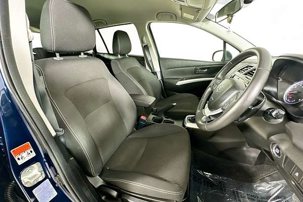 2019 Suzuki S-CROSS TURBO (2WD)