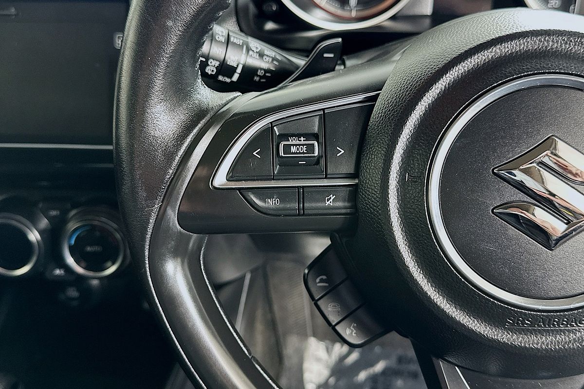 2017 Suzuki SWIFT GLX TURBO AL
