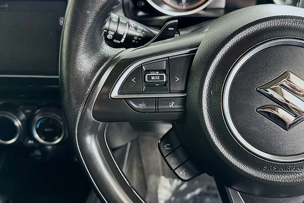 2017 Suzuki SWIFT GLX TURBO AL