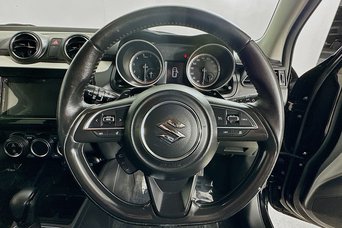 2017 Suzuki SWIFT GLX TURBO AL