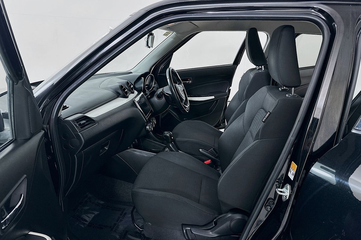 2017 Suzuki SWIFT GLX TURBO AL
