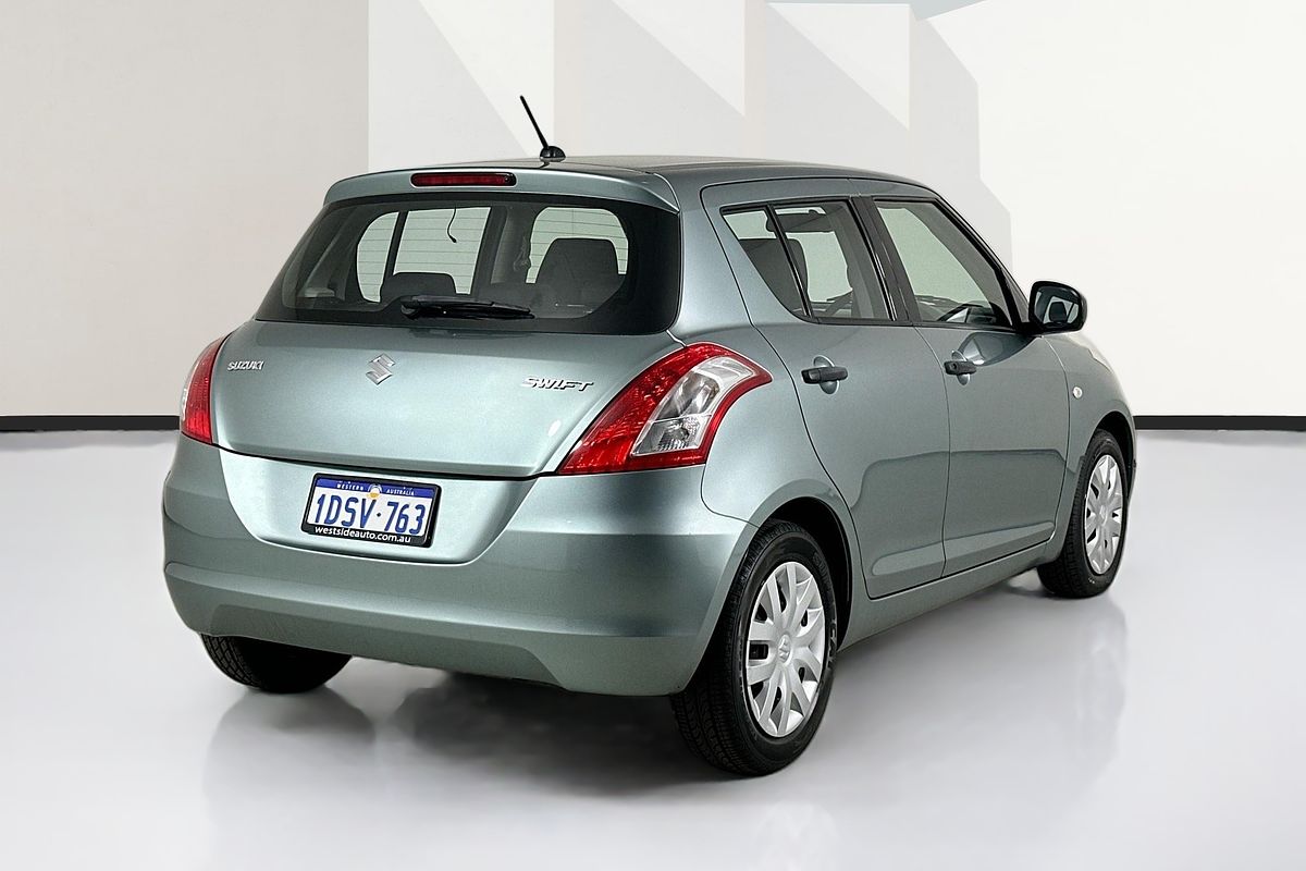 2011 Suzuki SWIFT GA FZ