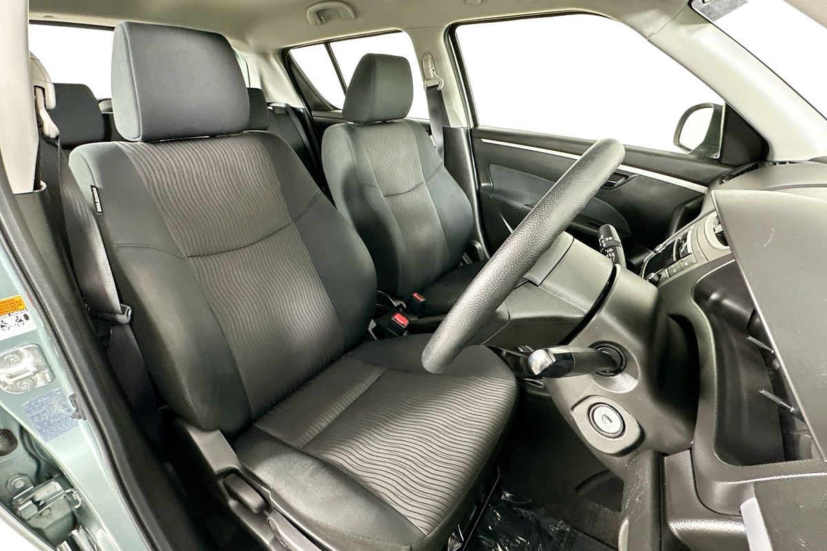 2011 Suzuki SWIFT GA FZ