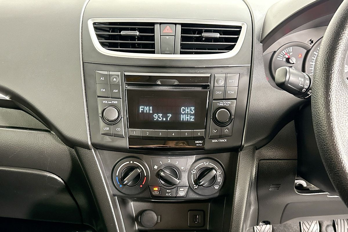 2011 Suzuki SWIFT GA FZ