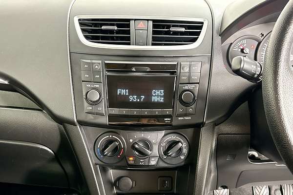 2011 Suzuki SWIFT GA FZ