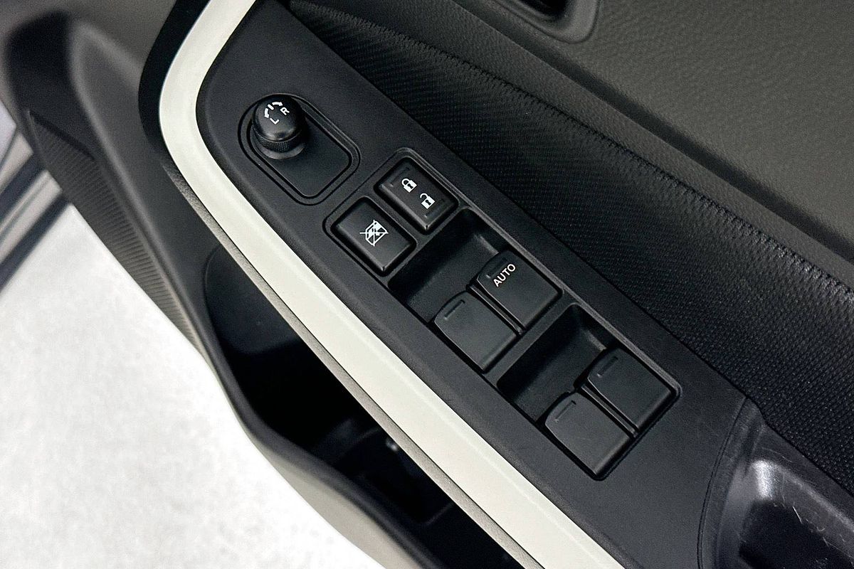 2023 Suzuki Swift GL NAVI AZ SERIES II